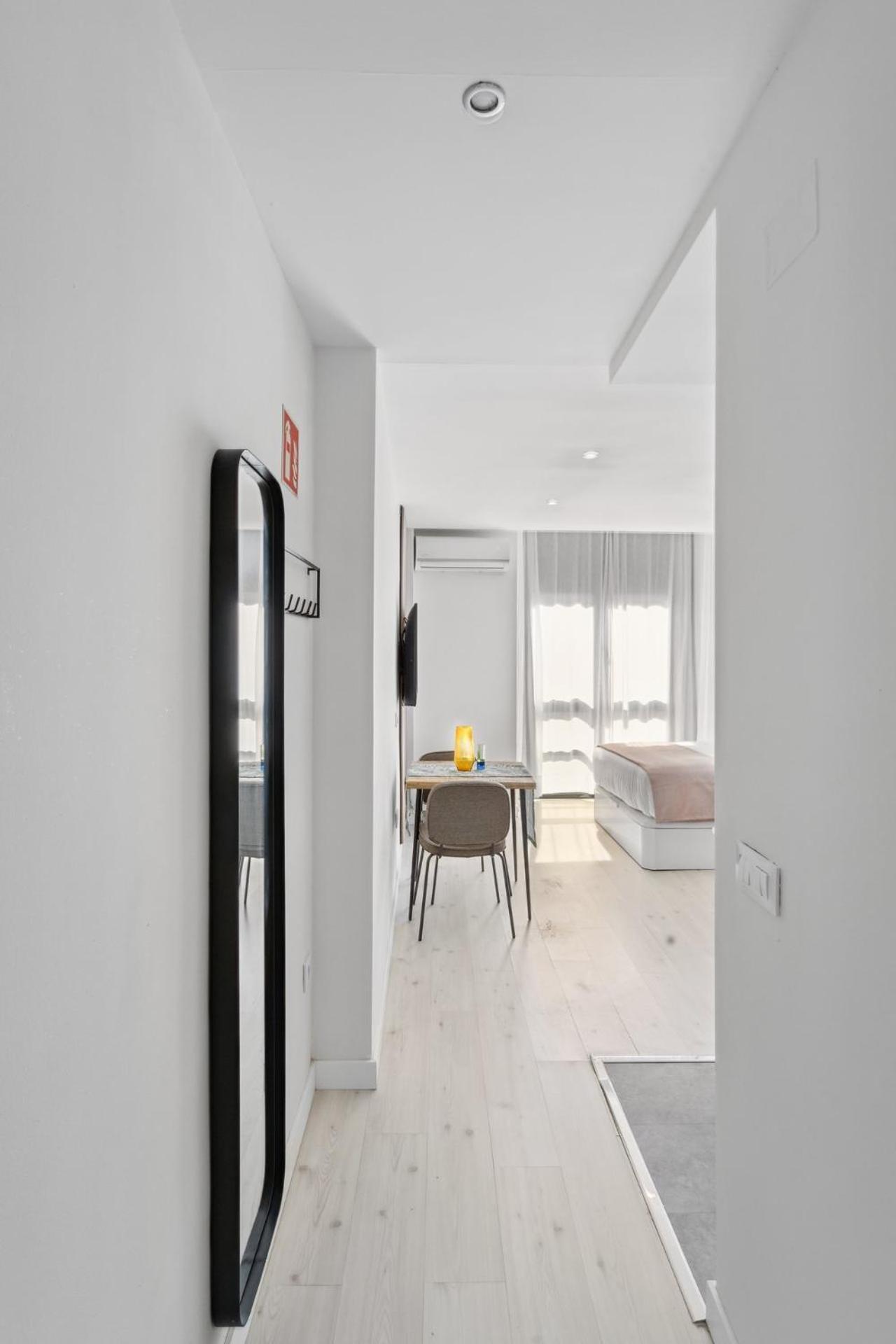 Limehome Madrid Calle De La Paloma Cameră foto